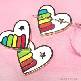 Hoop Flair Needle Minder - RAINBOW HEART