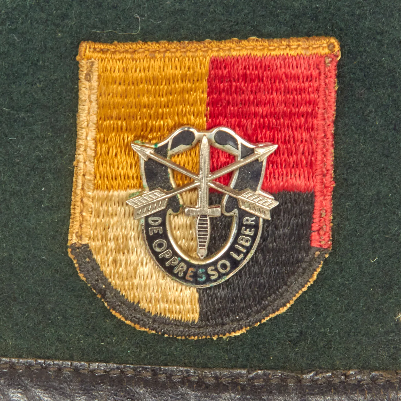 Original U.S. Vietnam War 3rd Special Forces Group Green Beret and Jungle Jacket Attributed to SFC Robert Coffin - Rare Morry Luxenberg Beret