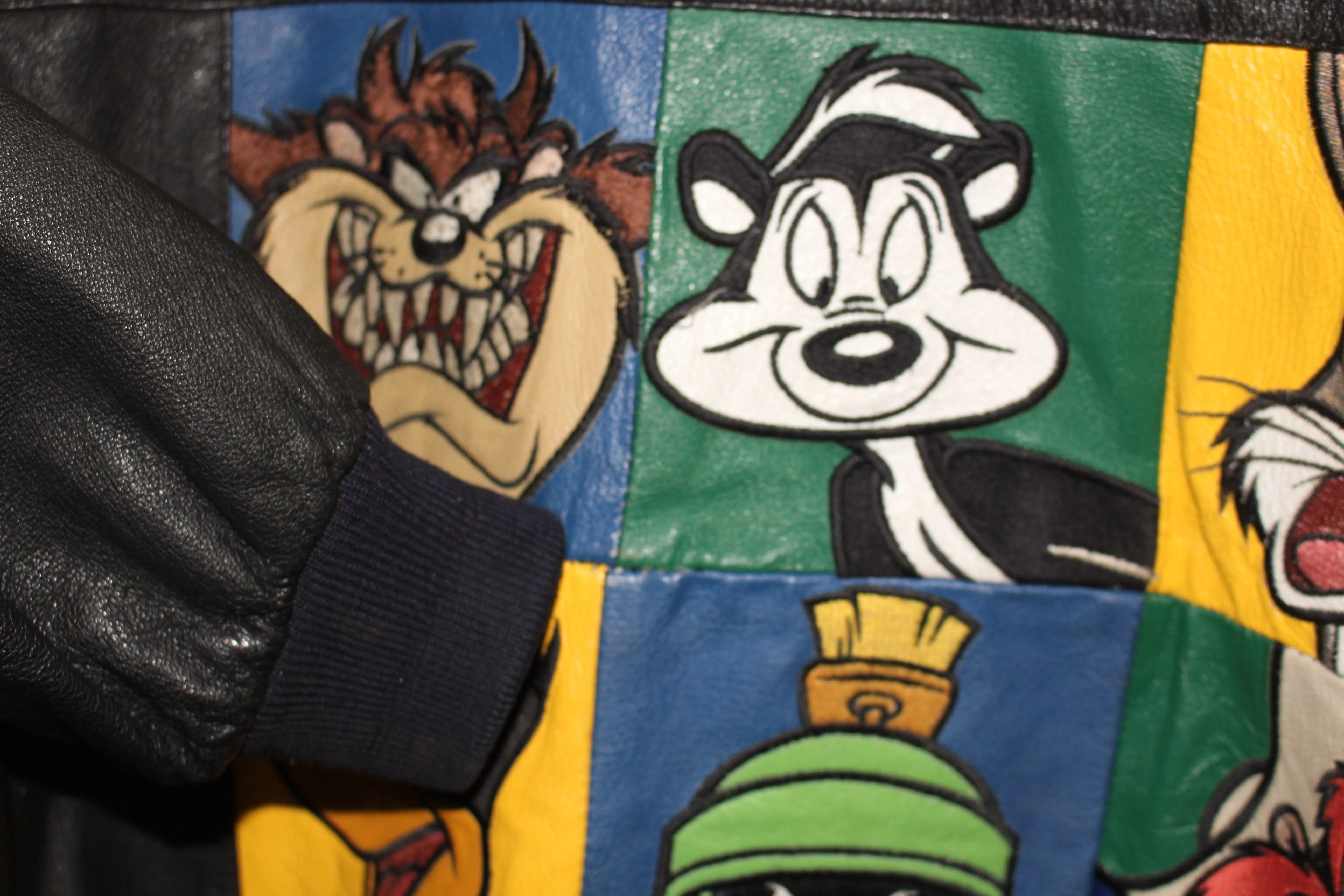 Rare Looney Tunes Original Leather Jacket (L)