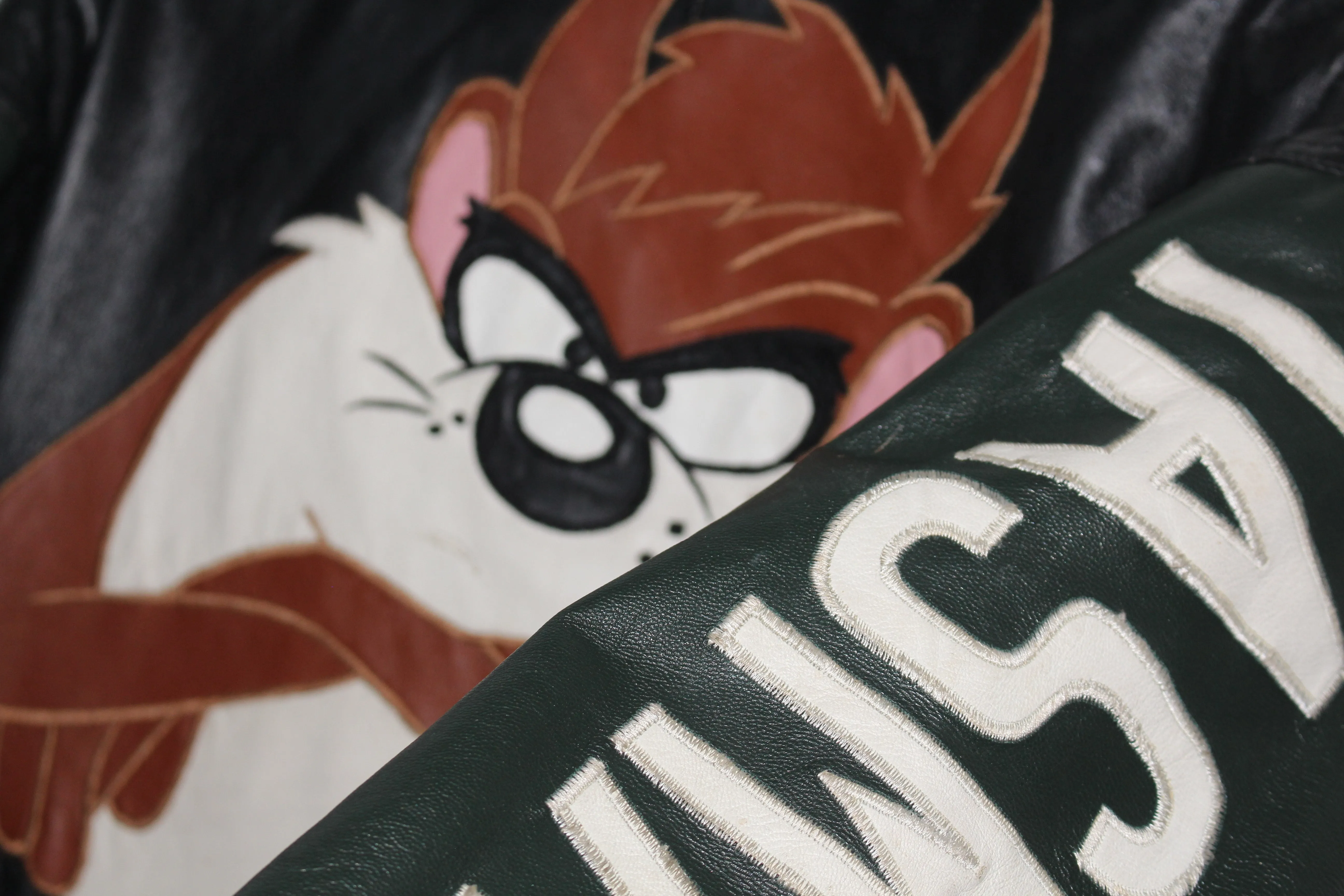 Rare Tasmanian Devil Looney Tunes Leather Jacket (S)