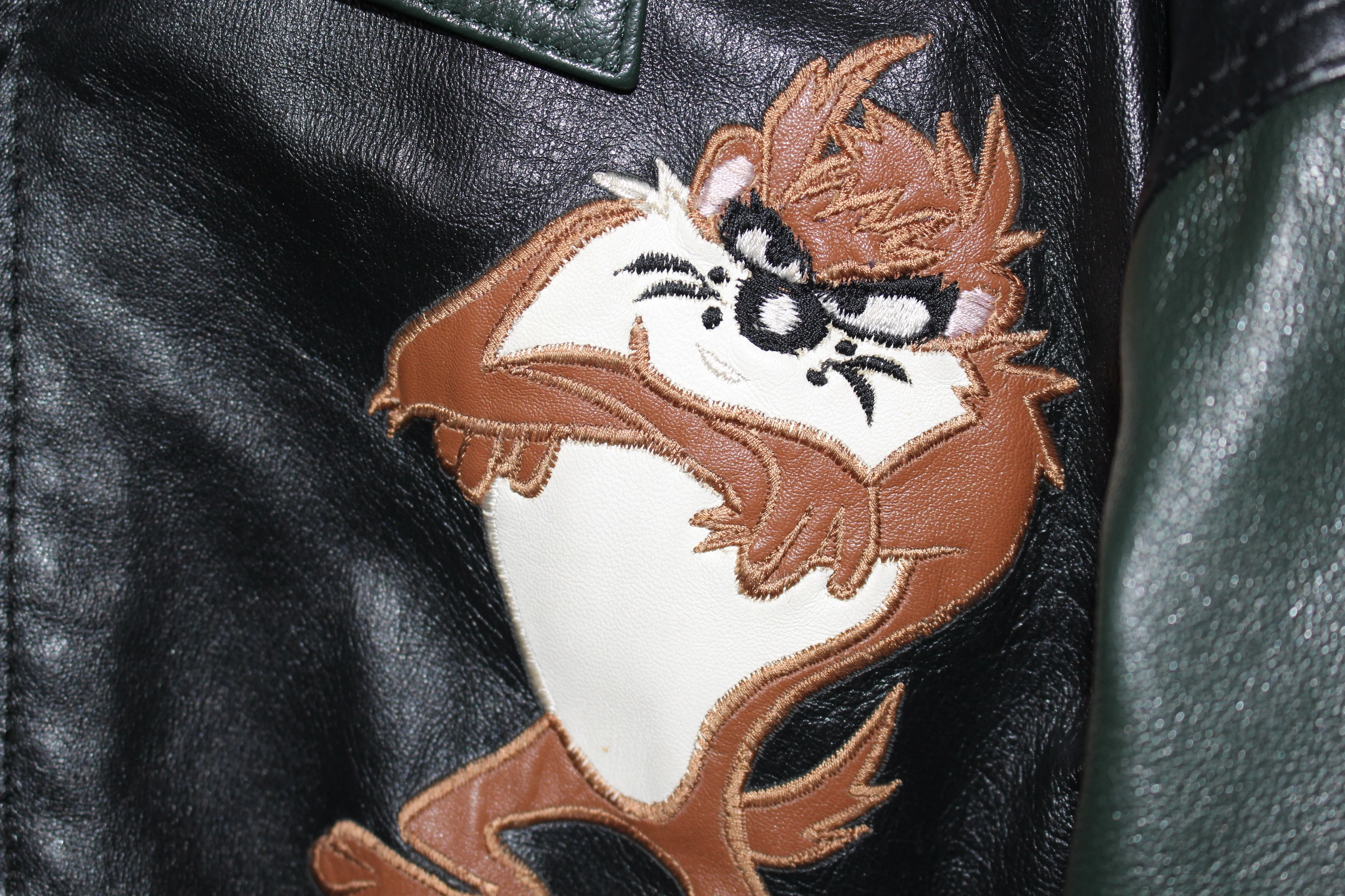 Rare Tasmanian Devil Looney Tunes Leather Jacket (S)